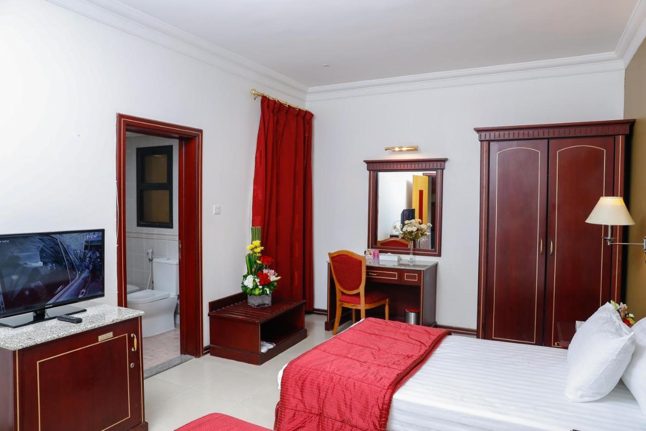 Taj Plaza Hotel Манама Экстерьер фото