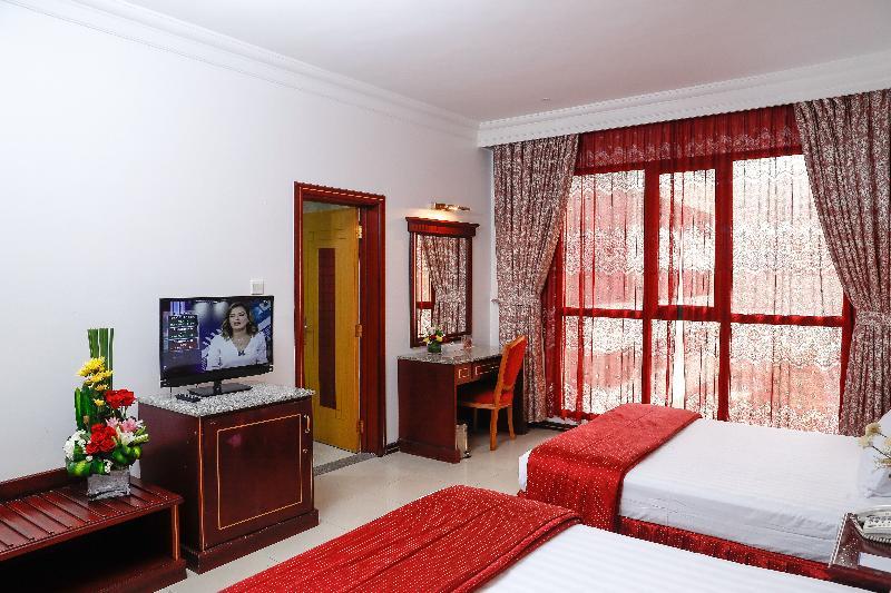 Taj Plaza Hotel Манама Экстерьер фото